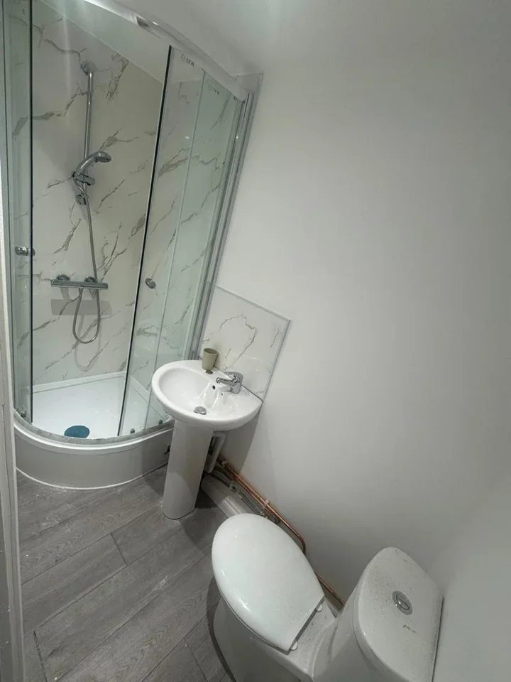 Room Roman Road in Greater London