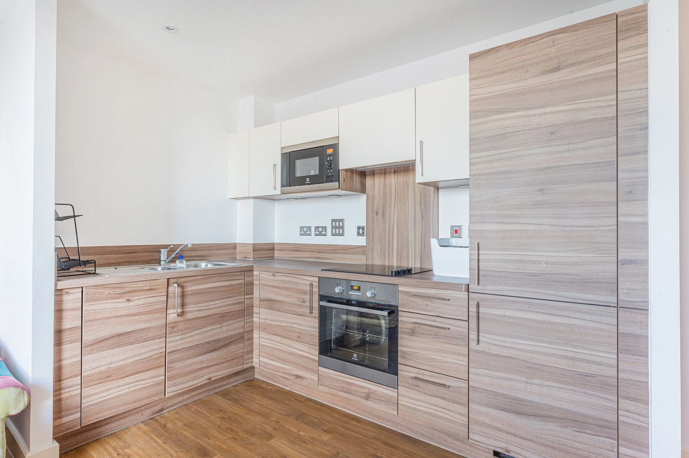 Flat Booth Road in Greater London