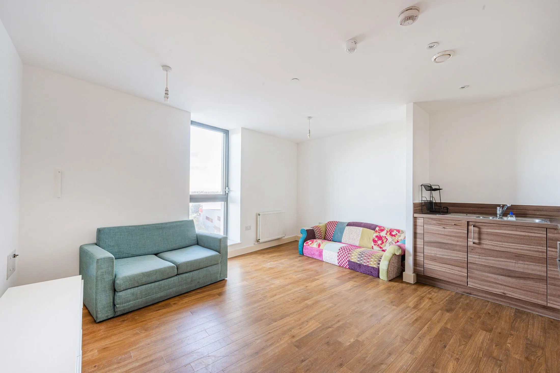 Flat Booth Road in Greater London