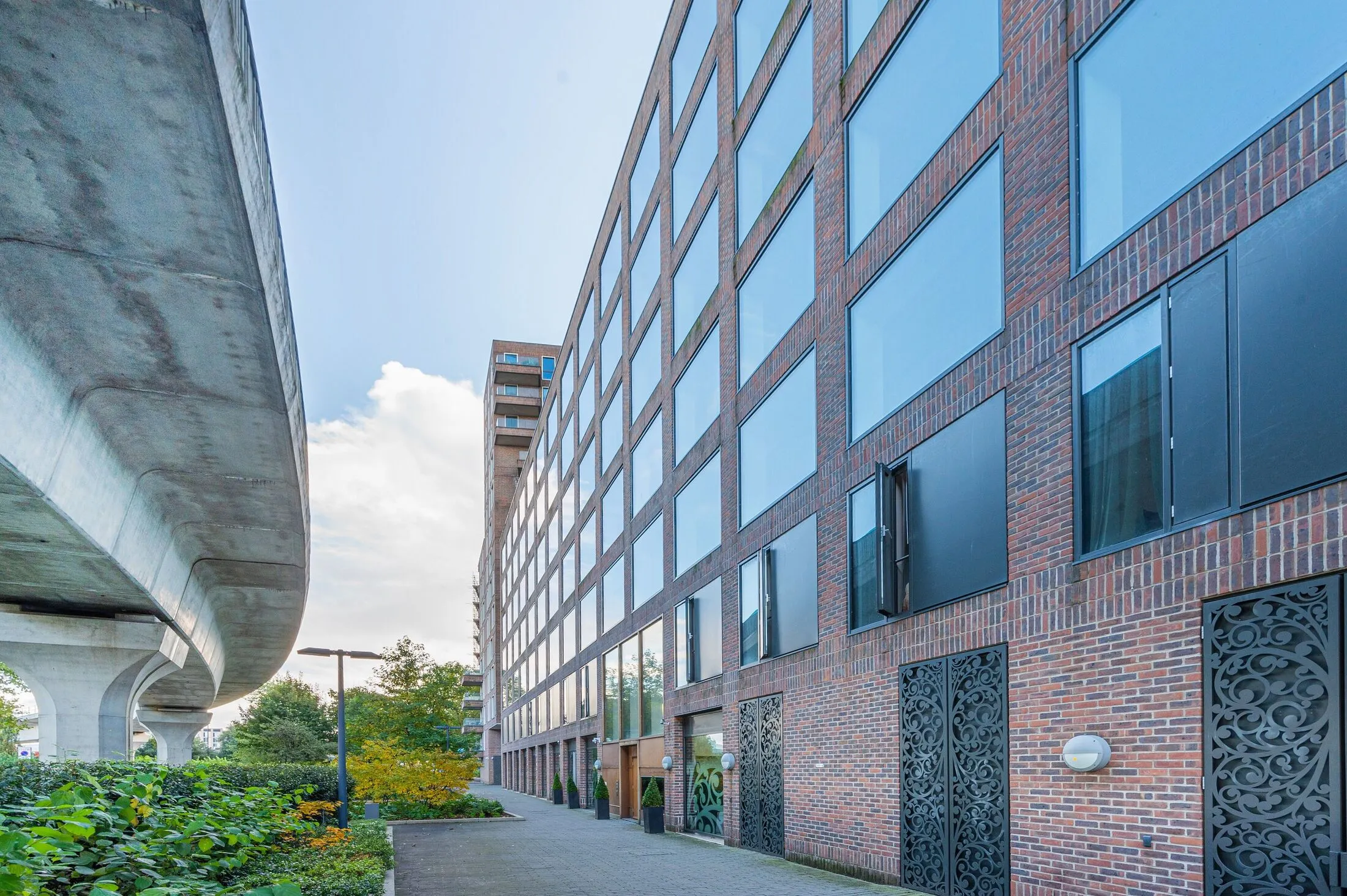 Flat Booth Road in Greater London