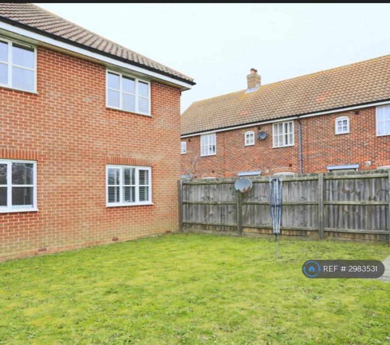 Flat Hillfield Court in East Suffolk