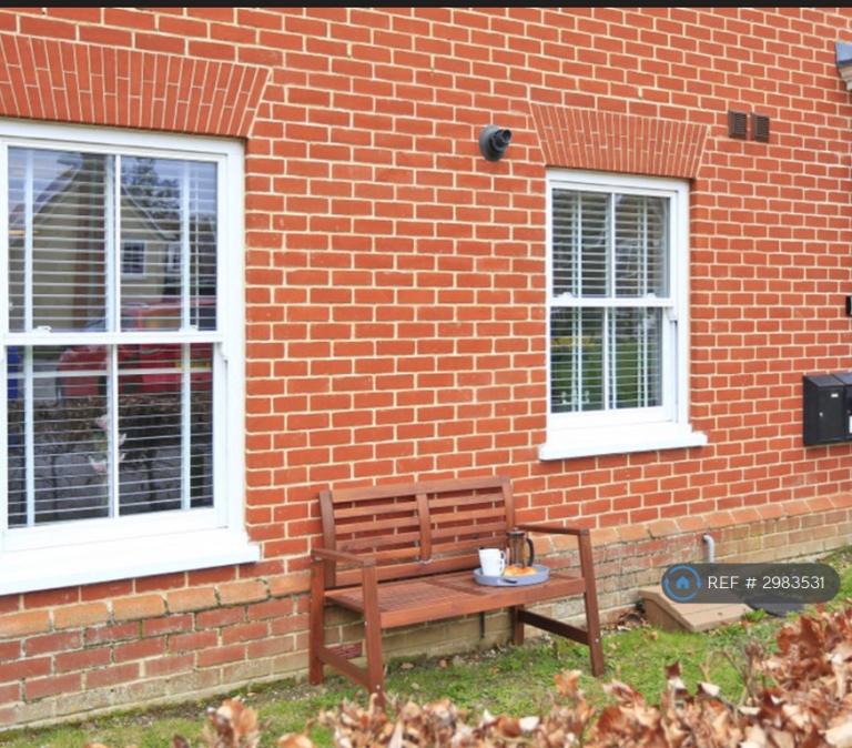 Flat Hillfield Court in East Suffolk