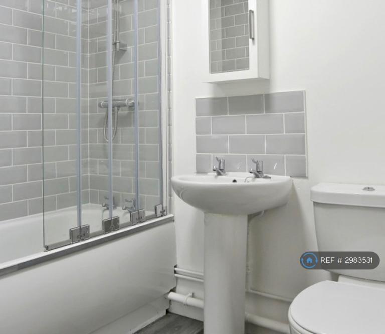Flat Hillfield Court in East Suffolk