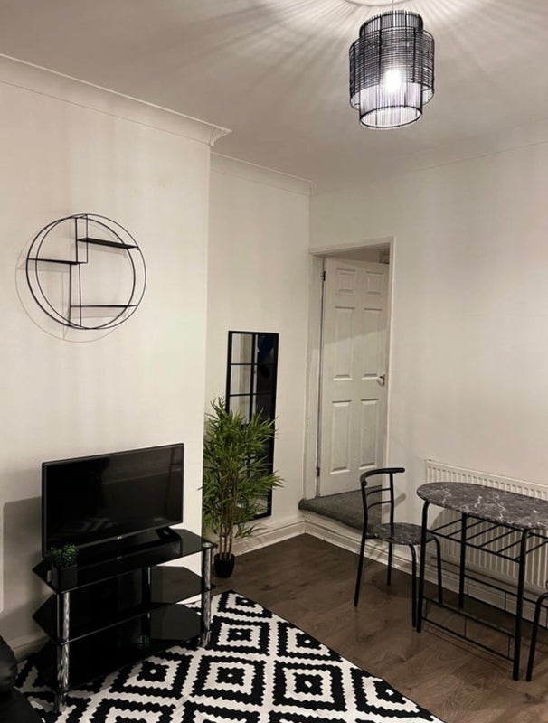 Room Brocksford Street in Stoke-on-Trent