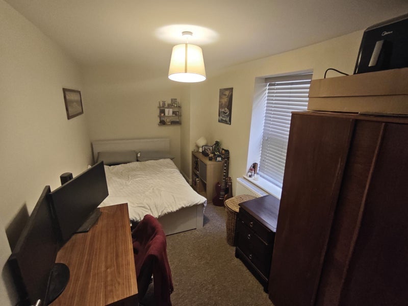 Room Beauley Road in Bristol