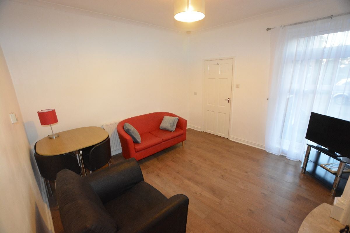 Flat Ryton Road in Rotherham