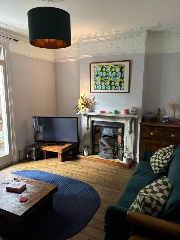 Room Hemberton Road in Greater London