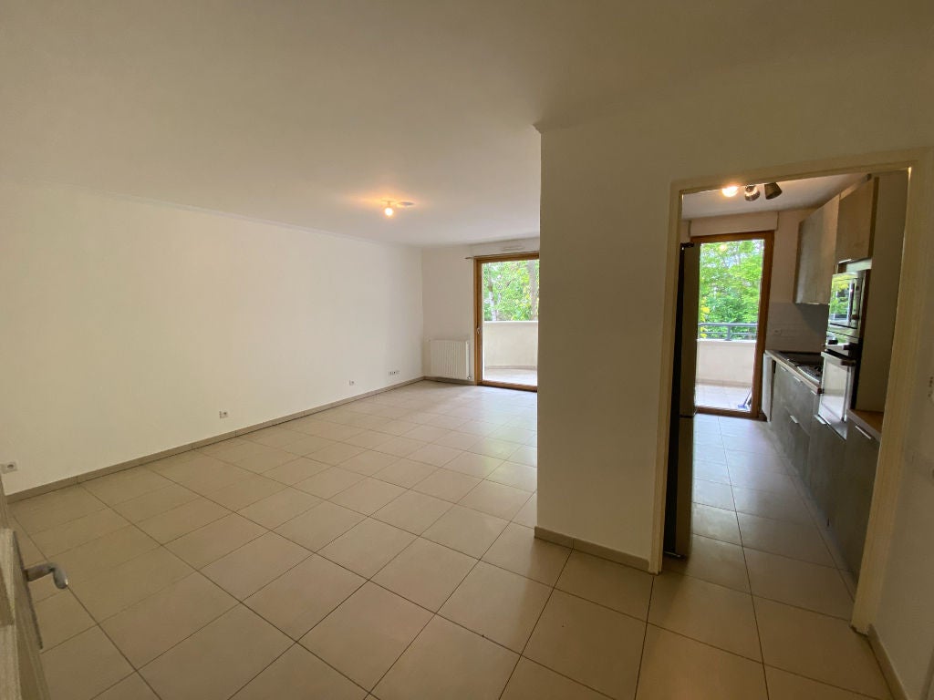 Flat Place du Parc in Bry-sur-Marne
