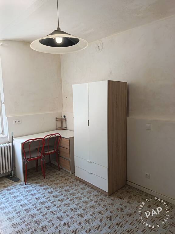 Room Avenue du Roi Robert in Nice
