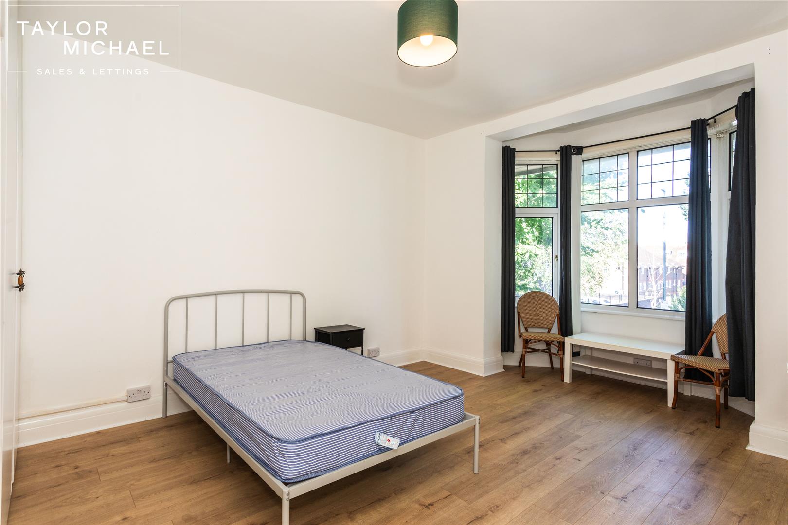 Room Holland Road in Hove
