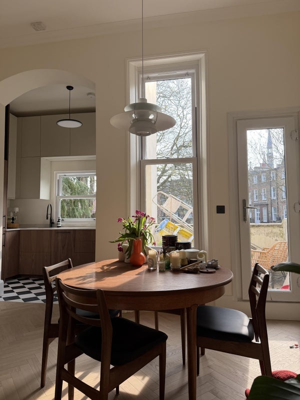 Flat Warwick Road in Greater London