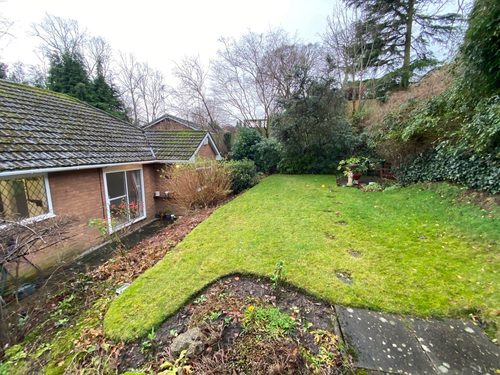 Flat Arno Road in Oxton Village