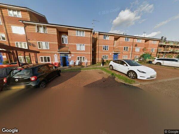 Flat Marble Drive in Greater London