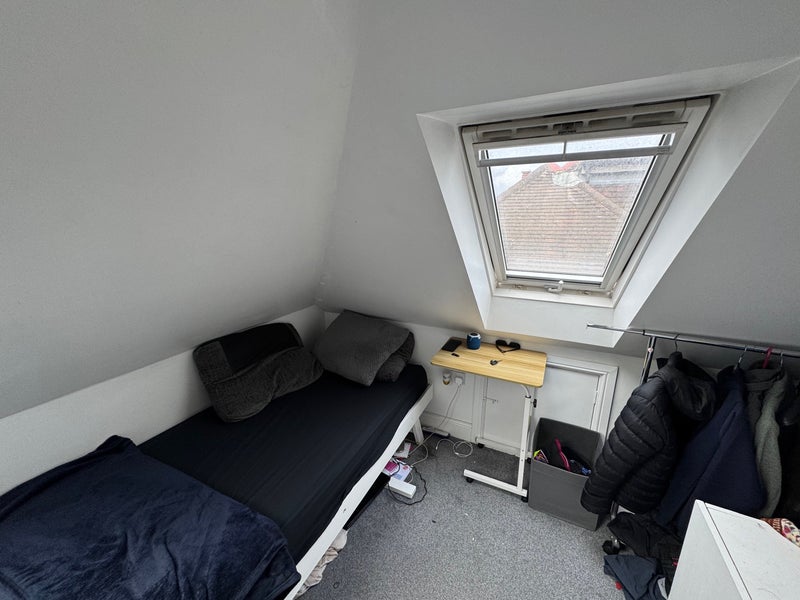 Room Roehampton Vale in Greater London
