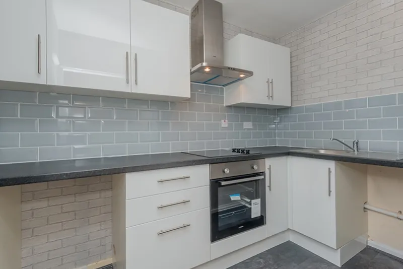 Flat Fieldway Rise in Leeds