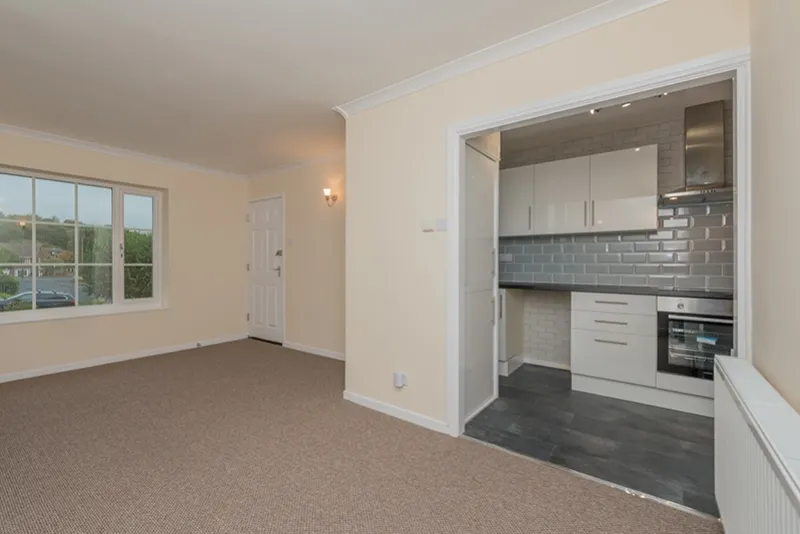Flat Fieldway Rise in Leeds