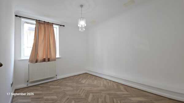 Flat Leeland Terrace in Greater London