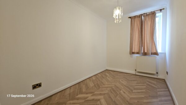 Flat Leeland Terrace in Greater London