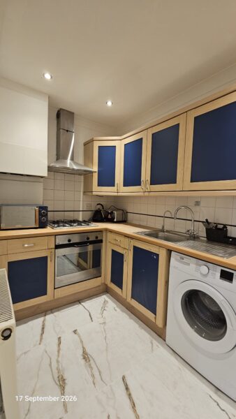 Flat Leeland Terrace in Greater London