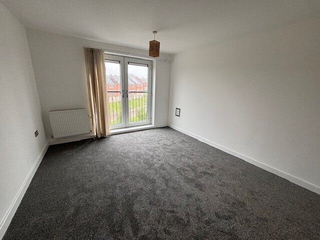 Flat Sandhills Avenue in Leicester