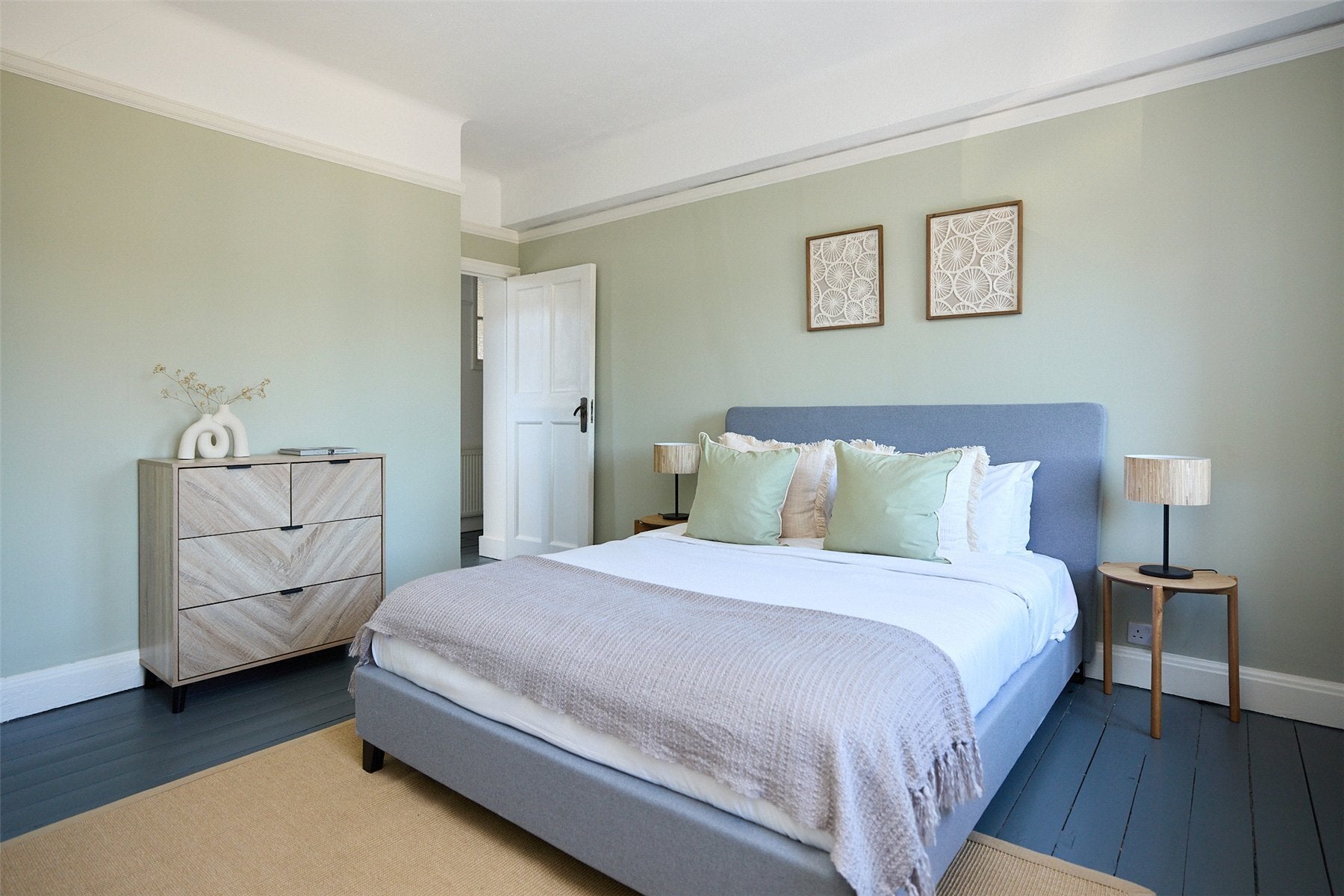 Flat Brixton Hill Place in Greater London