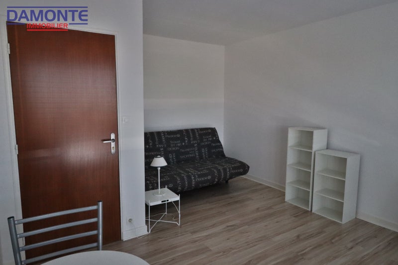 Flat Cour Chateaubriand in Saint-André-les-Vergers