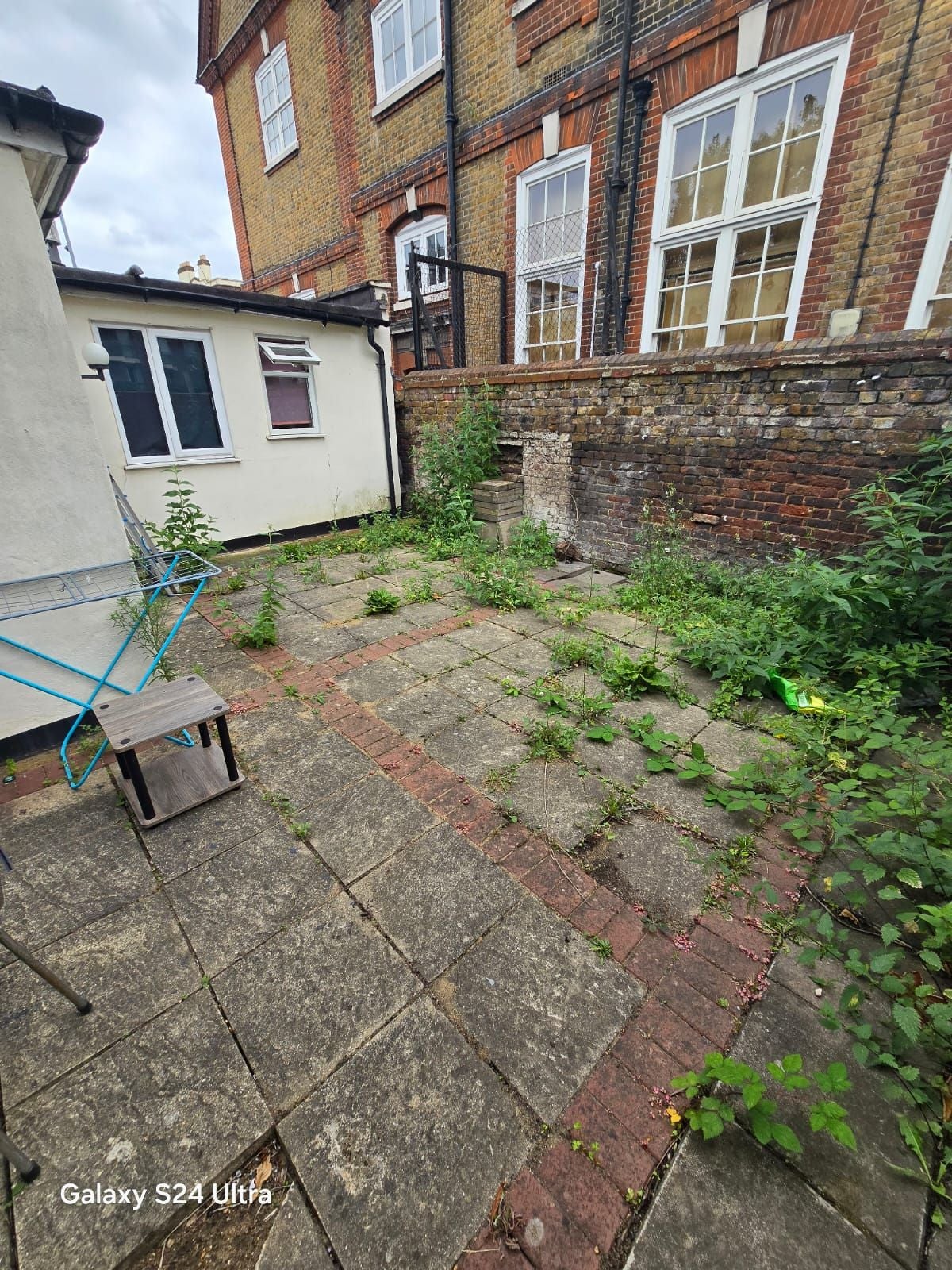 House Acre Road in Greater London
