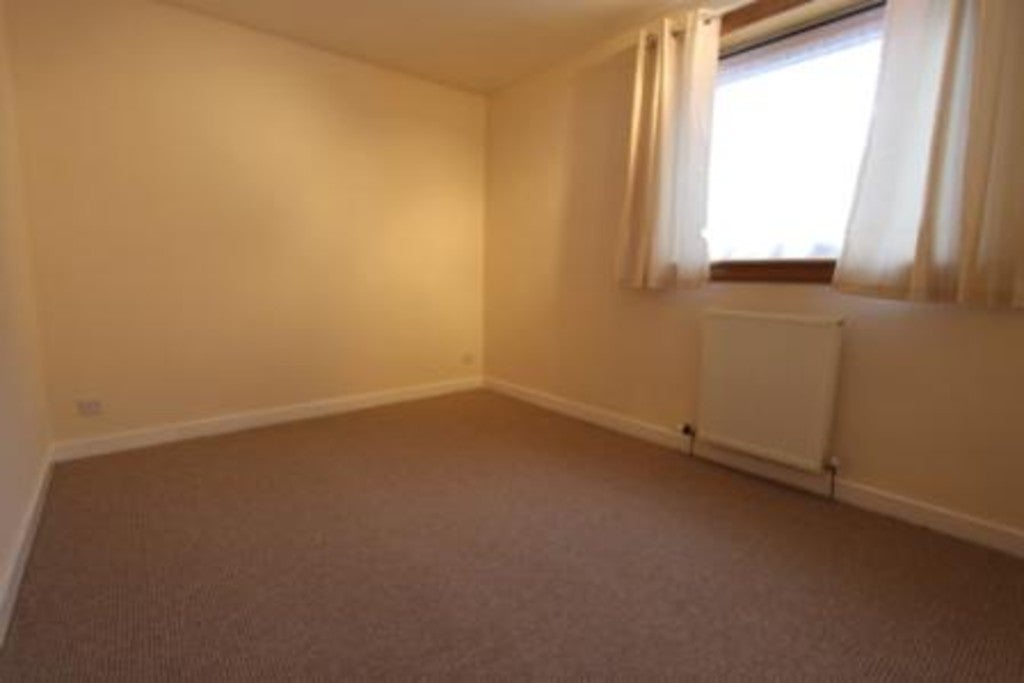 Flat Dodside Place in Glasgow
