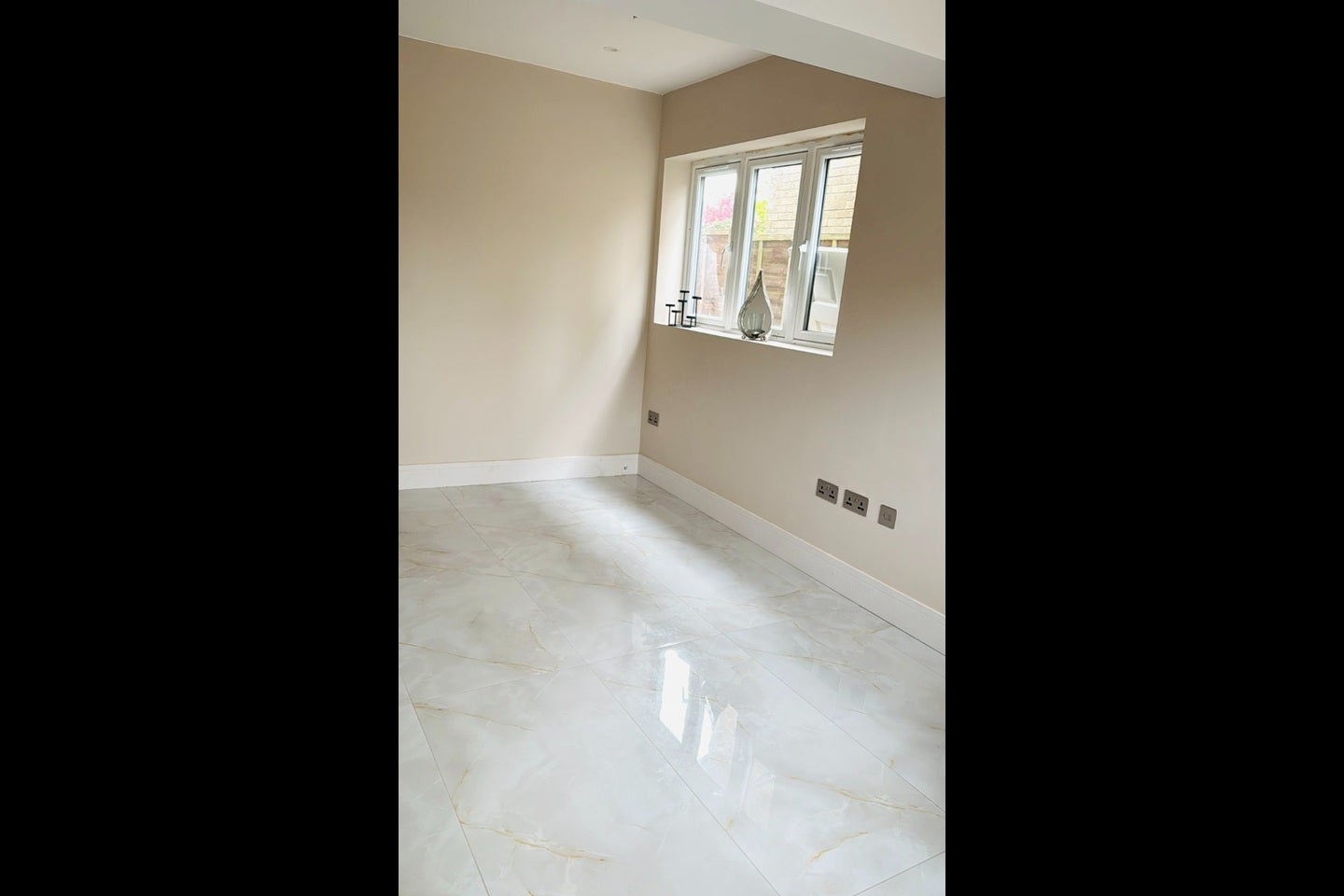 House Mentmore Crescent in Dunstable