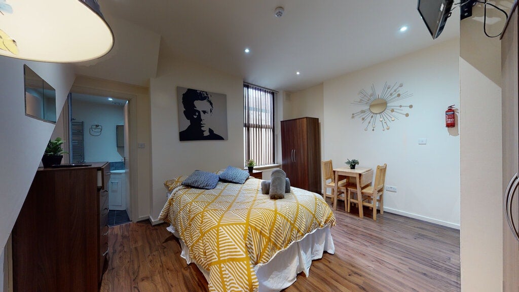 Flat Ashmore Road in City of Westminster