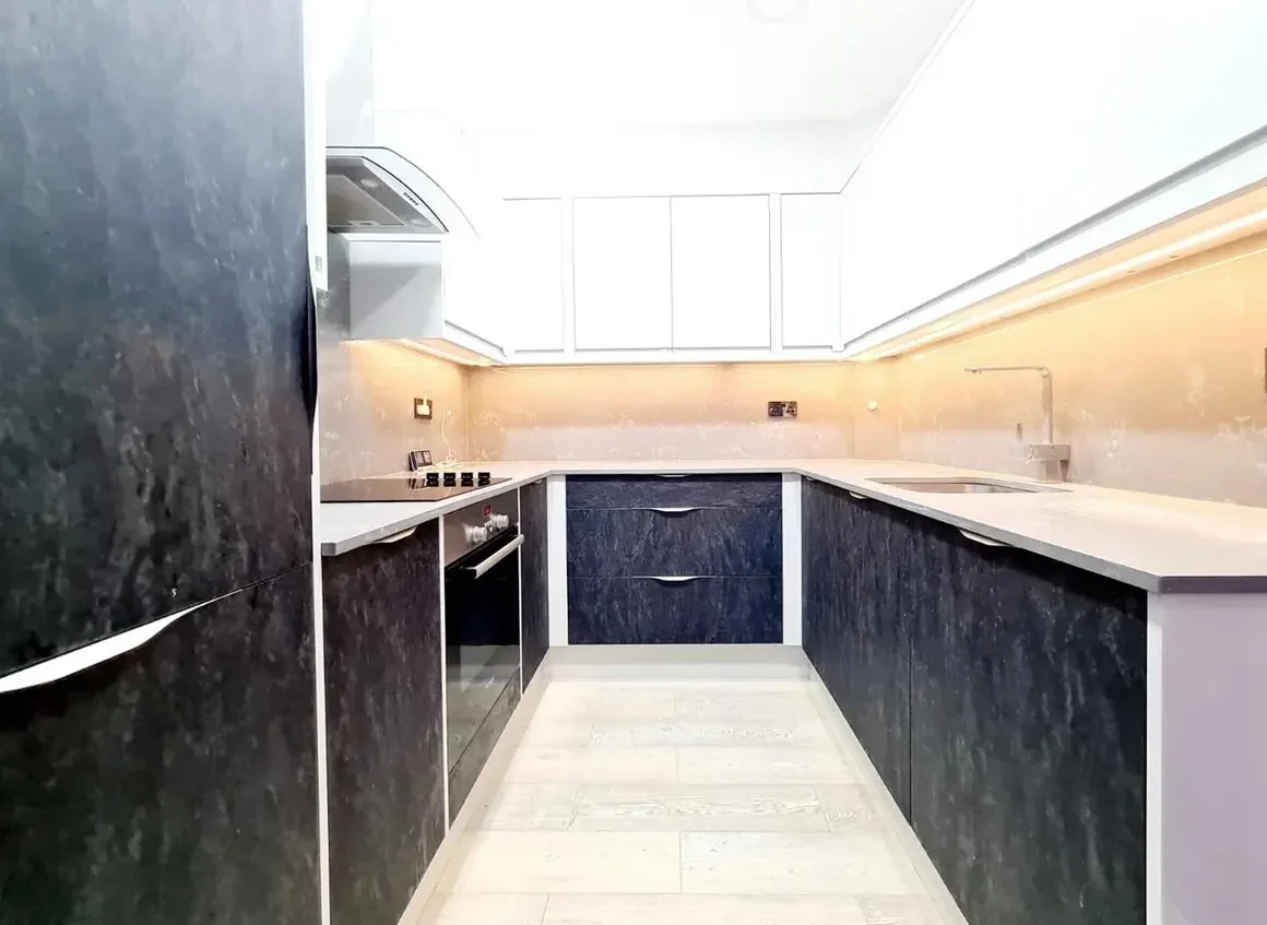 Flat Crossbrook Street in Cheshunt