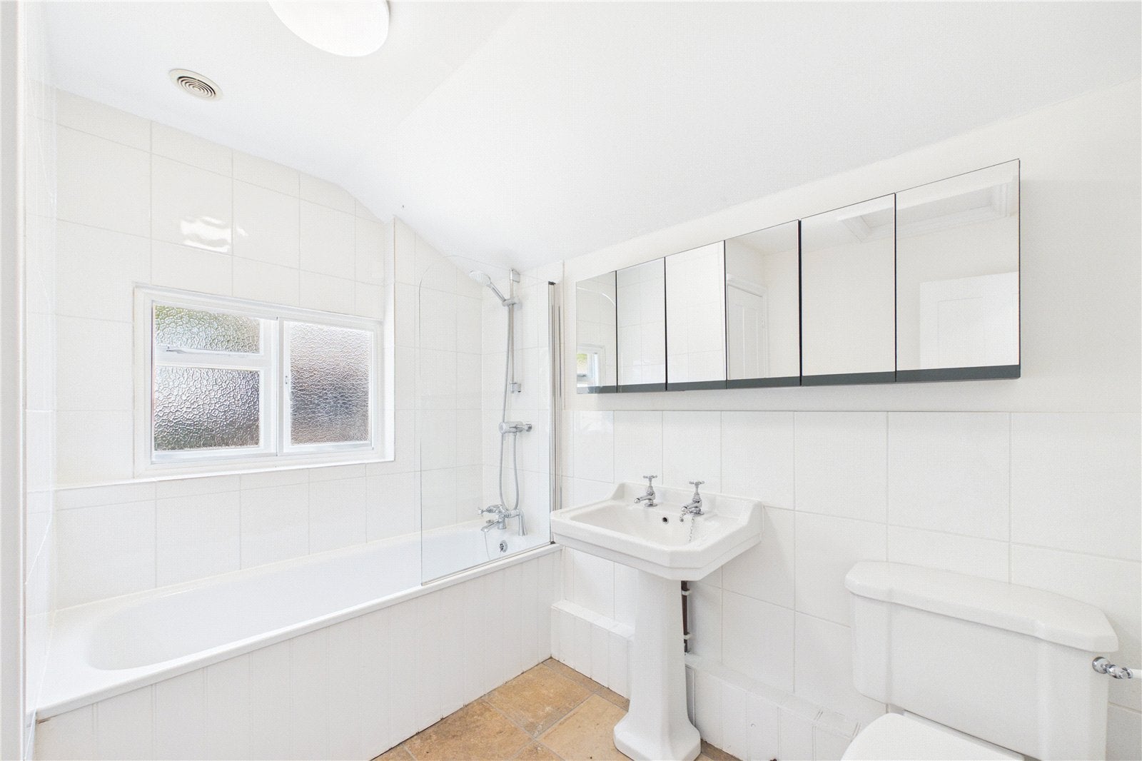 House Bath Road in Theale