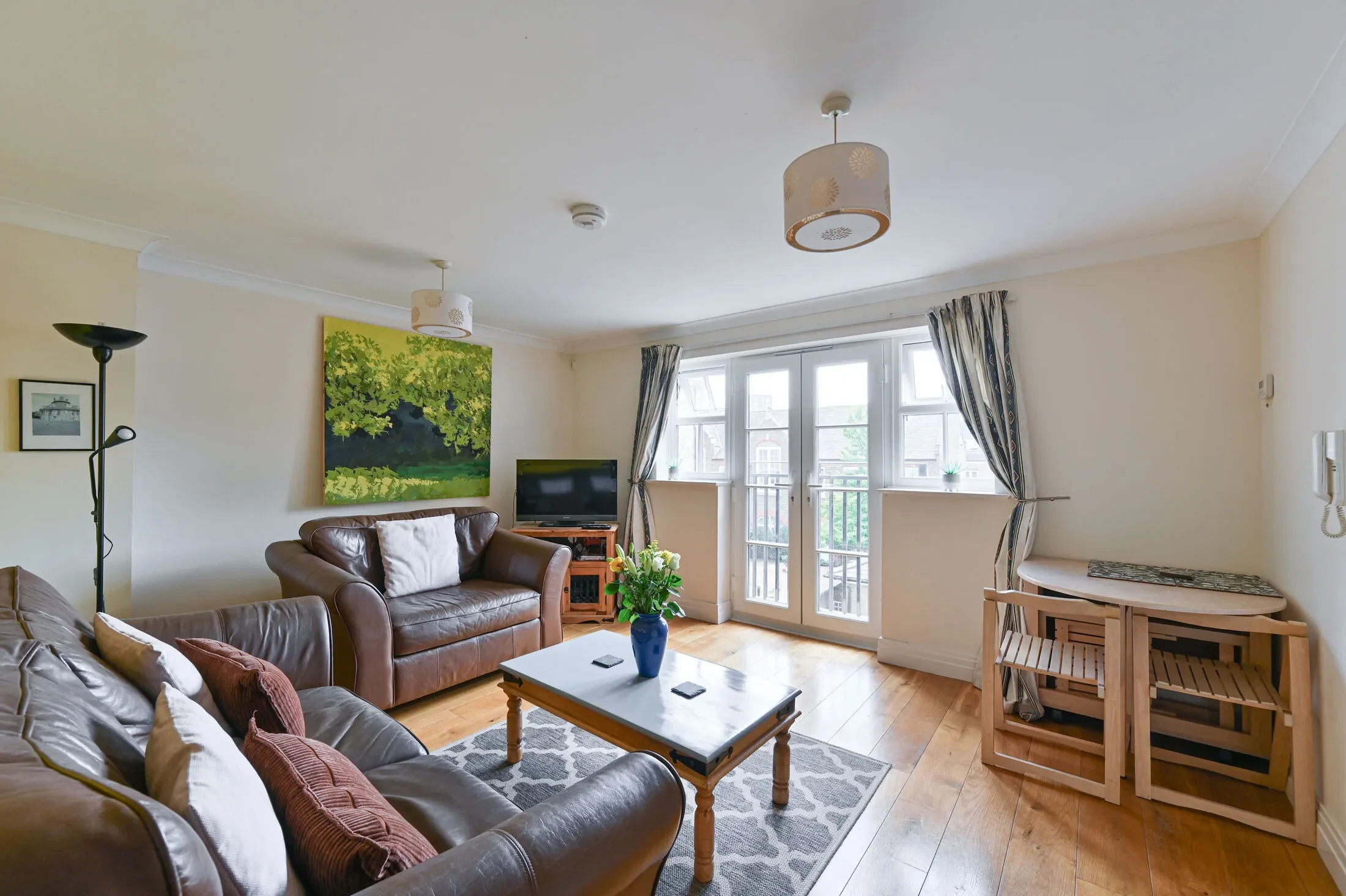 Flat Acre Lane in Greater London