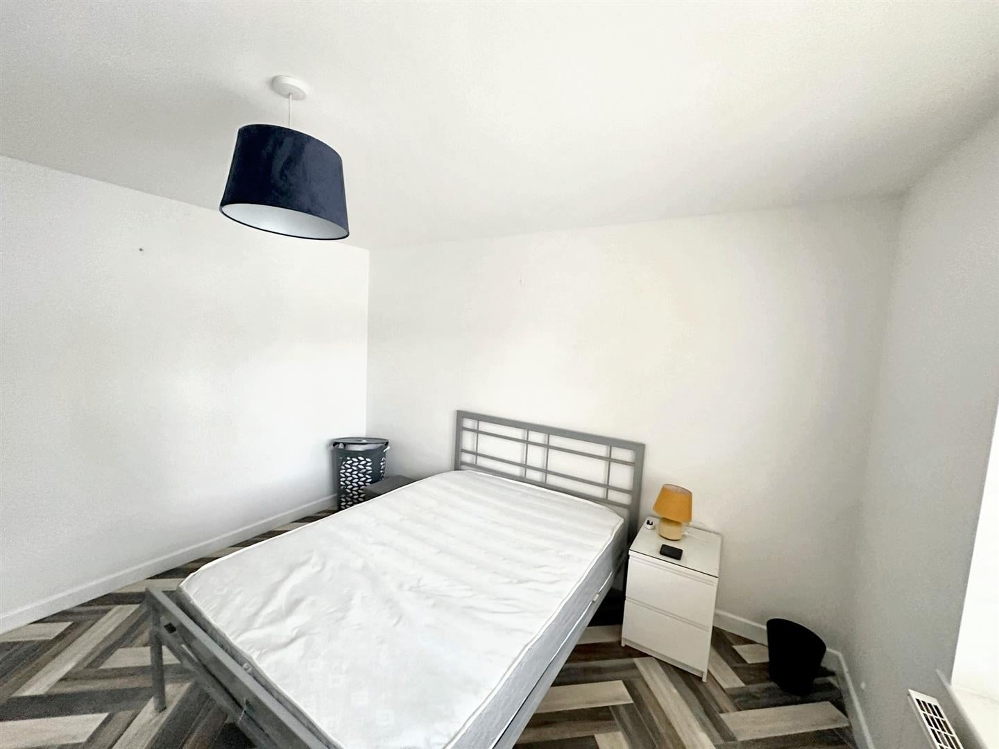 Room Pilling Park Road in Norwich
