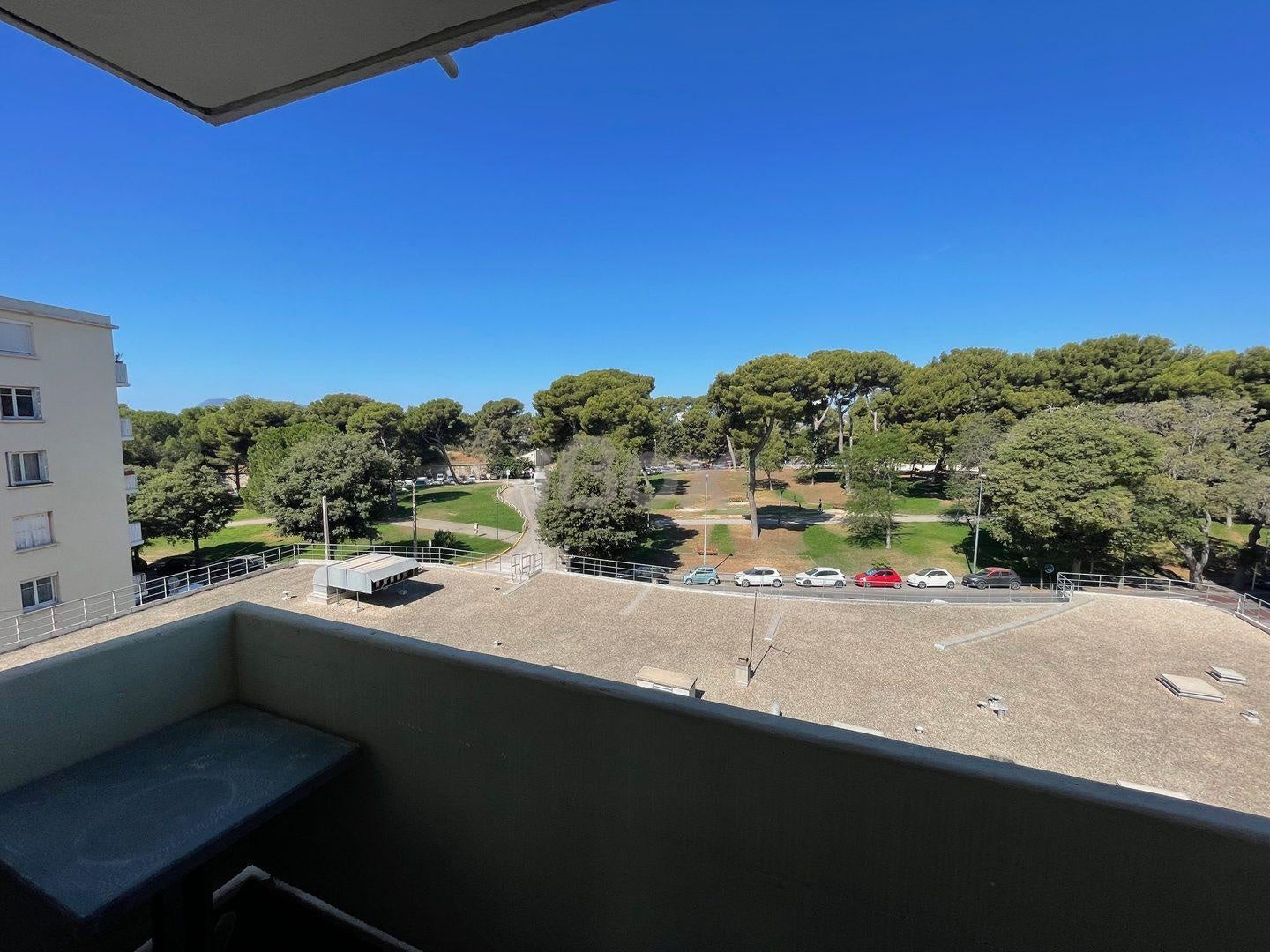 Flat Avenue des Lices in Toulon