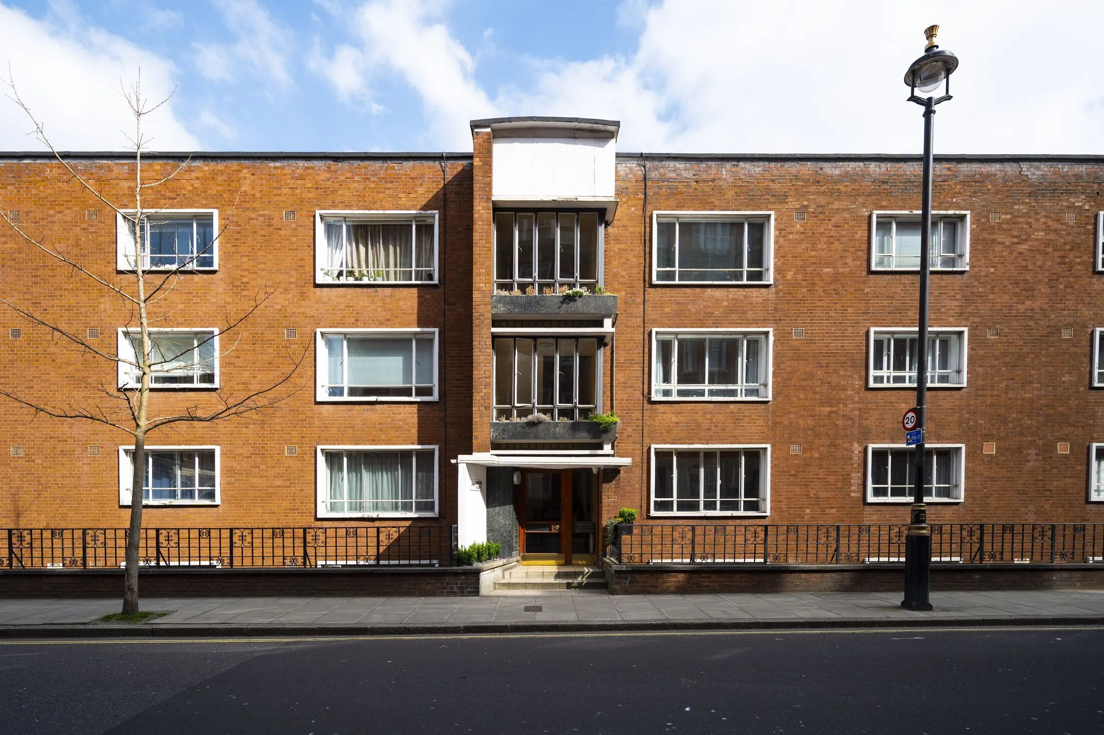 Flat Seymour Place in City of Westminster