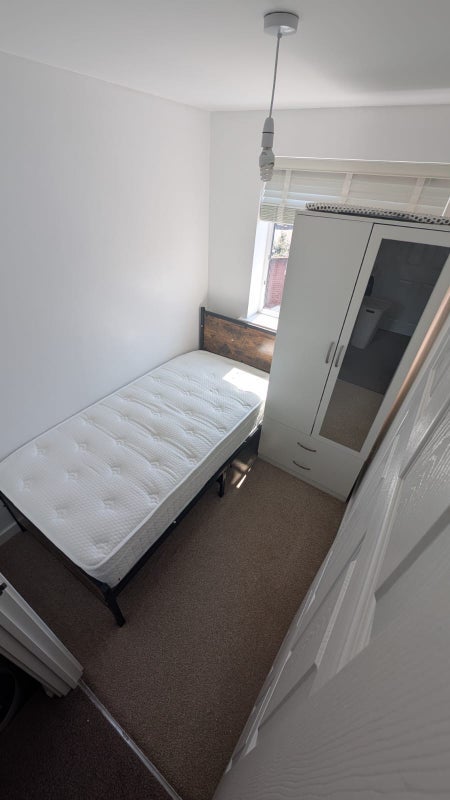 Room Clay Brookes Lane in Coventry
