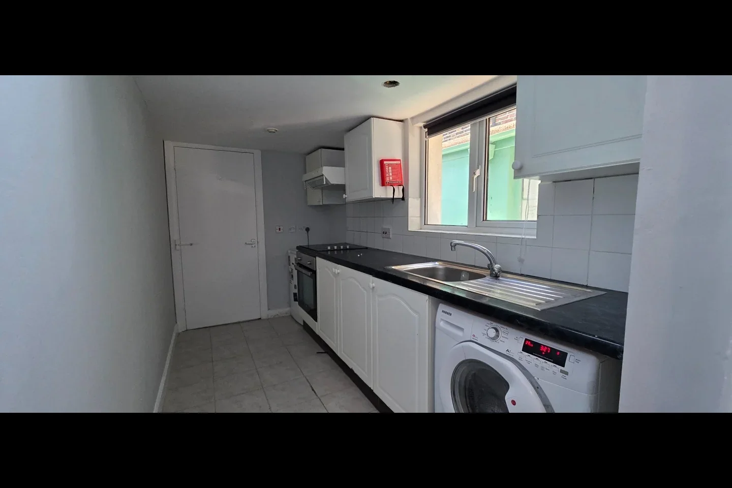 Flat Whitworth Road in Greater London