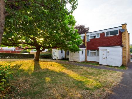 House Loddon Drive in Basingstoke and Deane