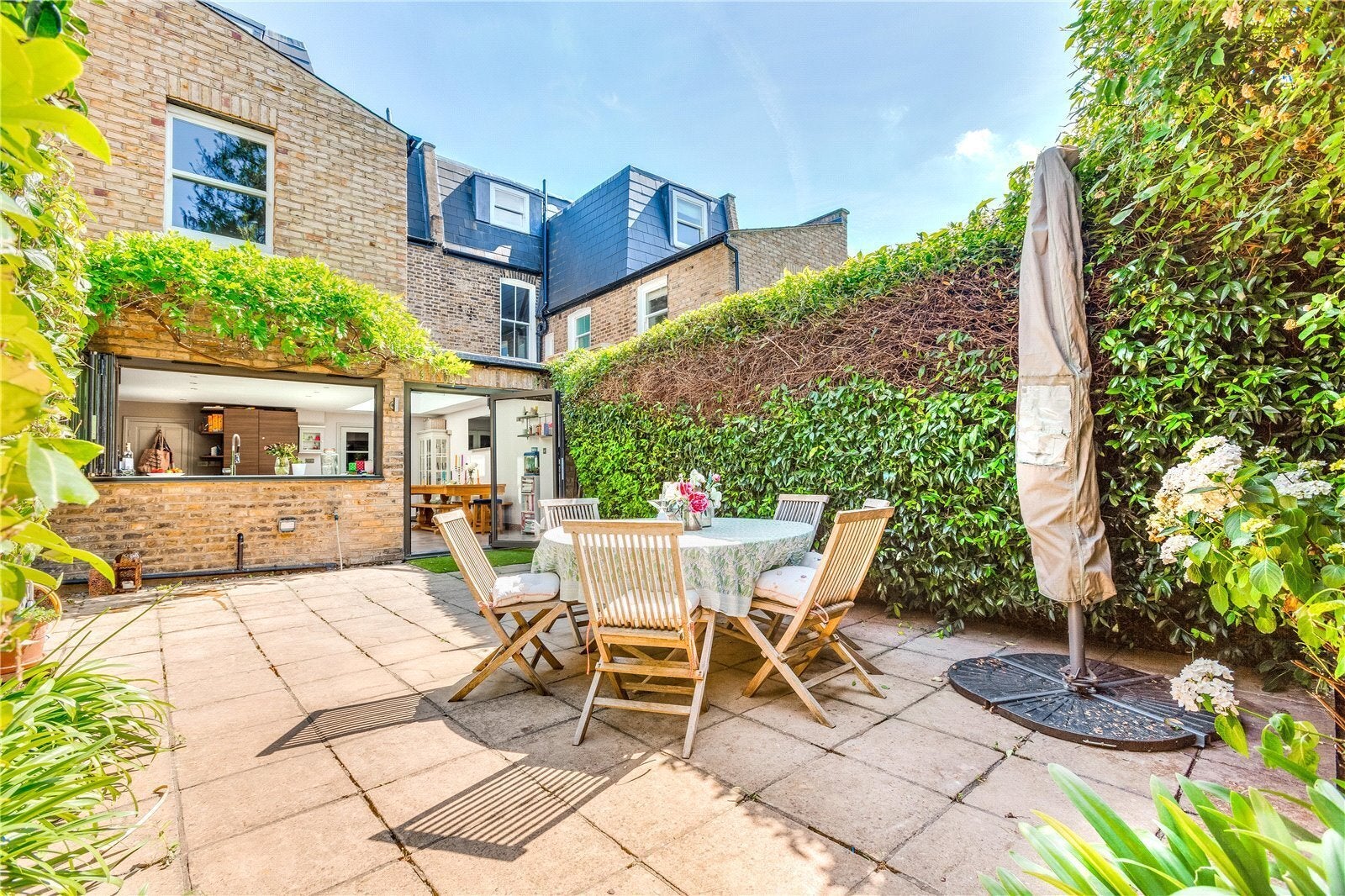 House Eglantine Road in Greater London