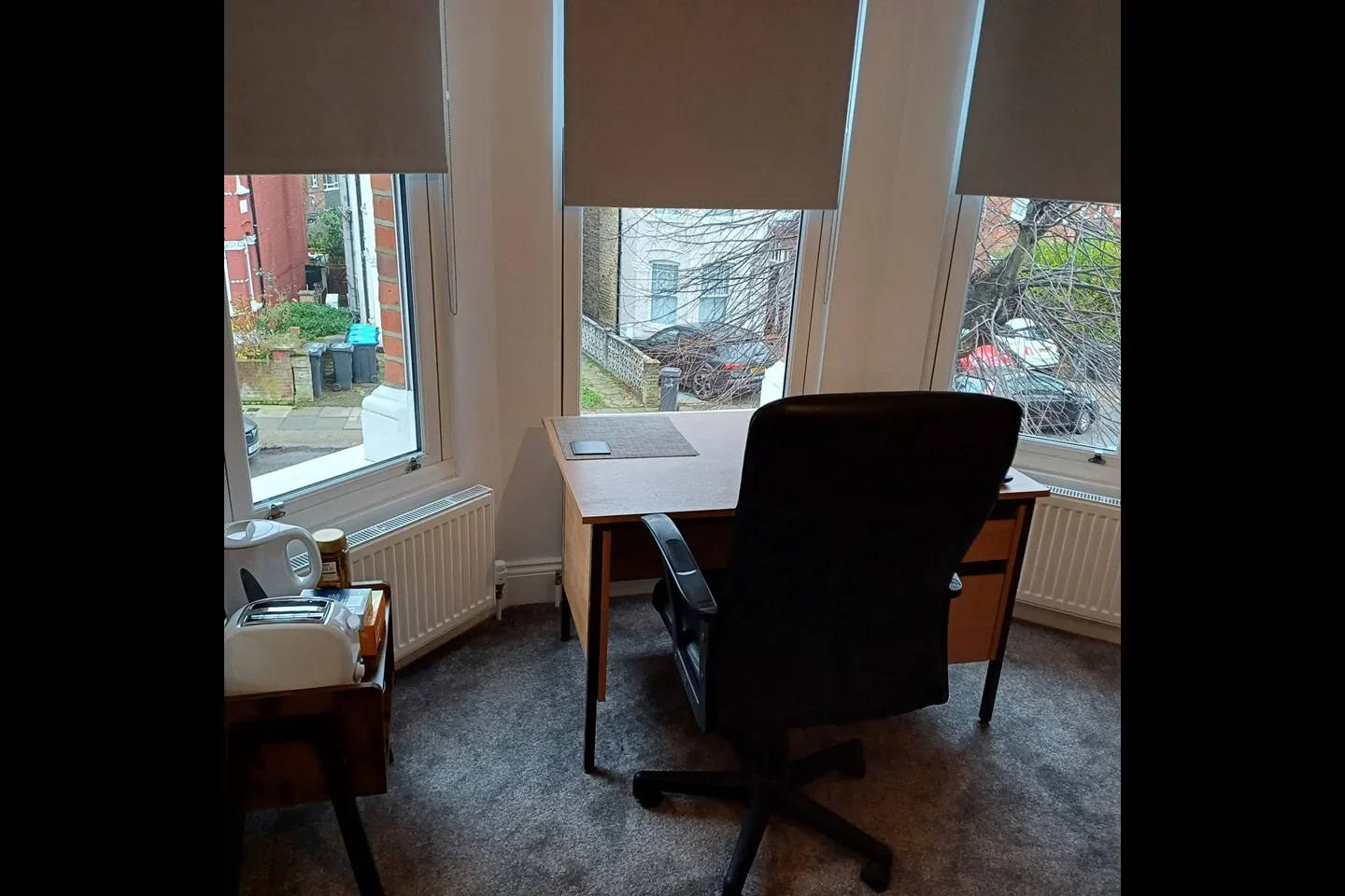 Room Palmerston Crescent in Greater London