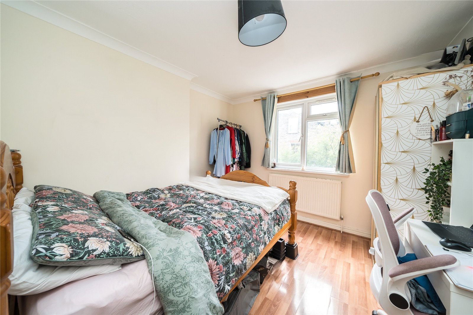House Gaskarth Road in Greater London
