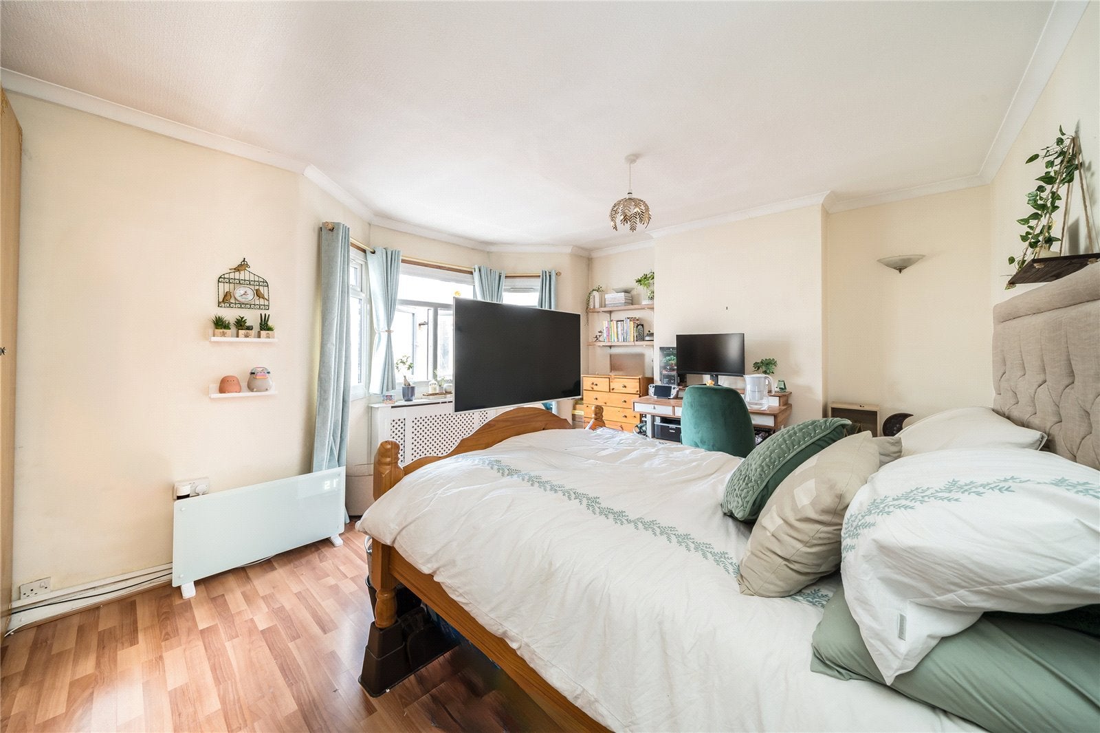 House Gaskarth Road in Greater London