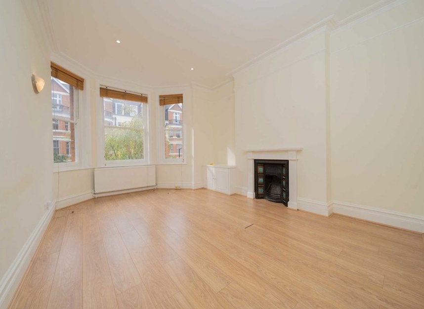 Flat Wymering Road in City of Westminster