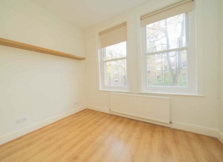 Flat Wymering Road in City of Westminster