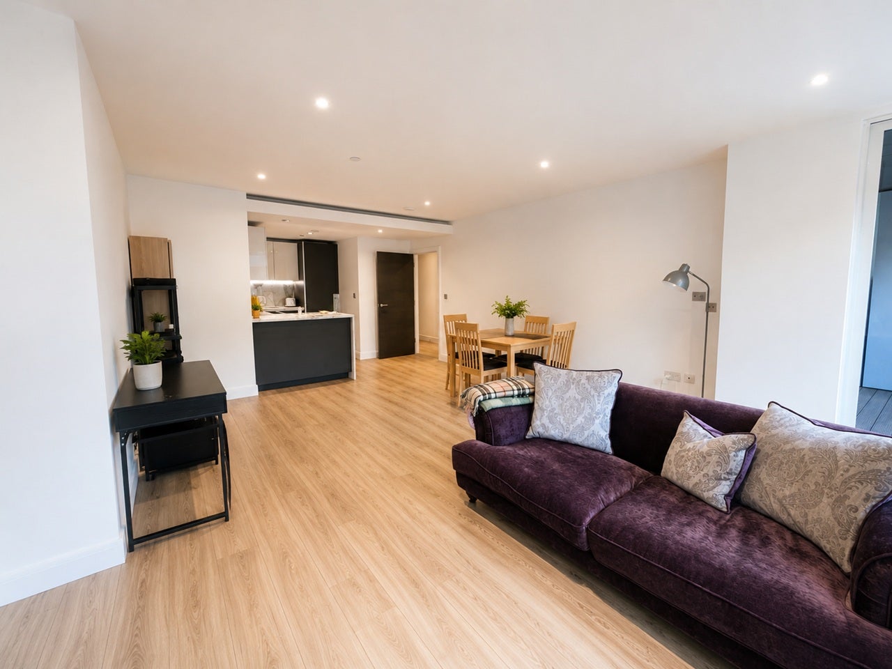 Flat Beadon Road in Greater London