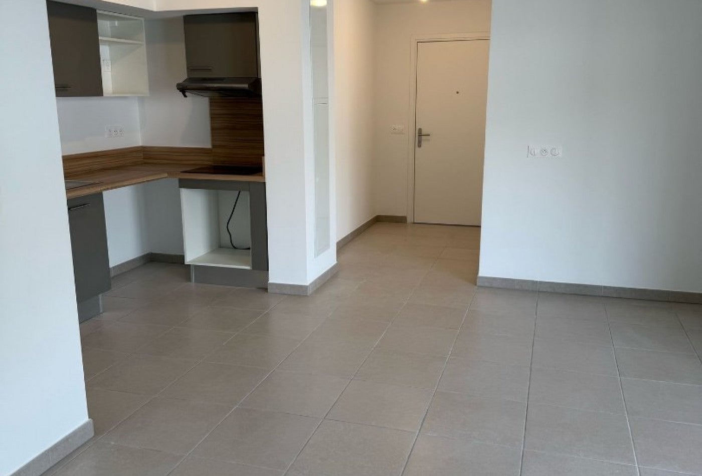Appartement Rue Émilien Ronzas à Nîmes