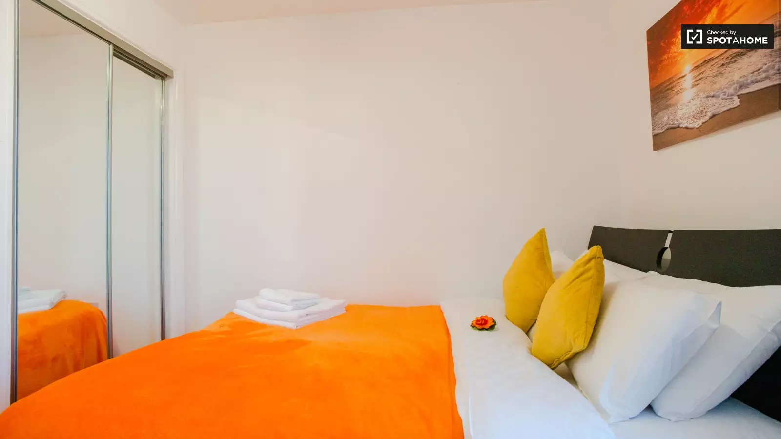 Flat Upper North Street in Greater London