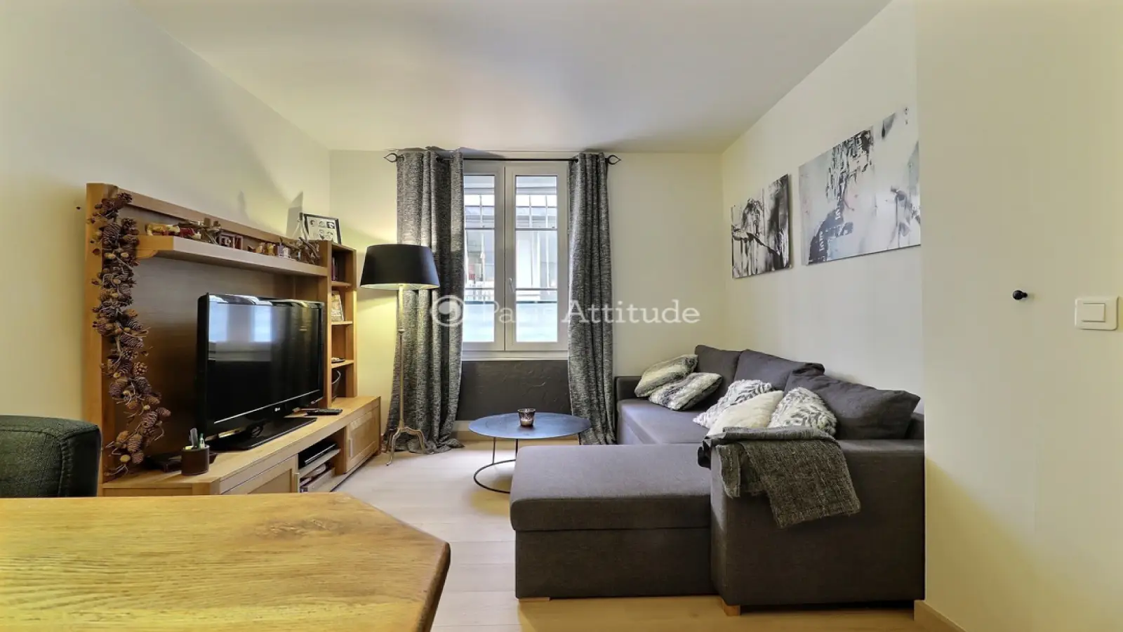 Appartement Rue Tholozé à Paris