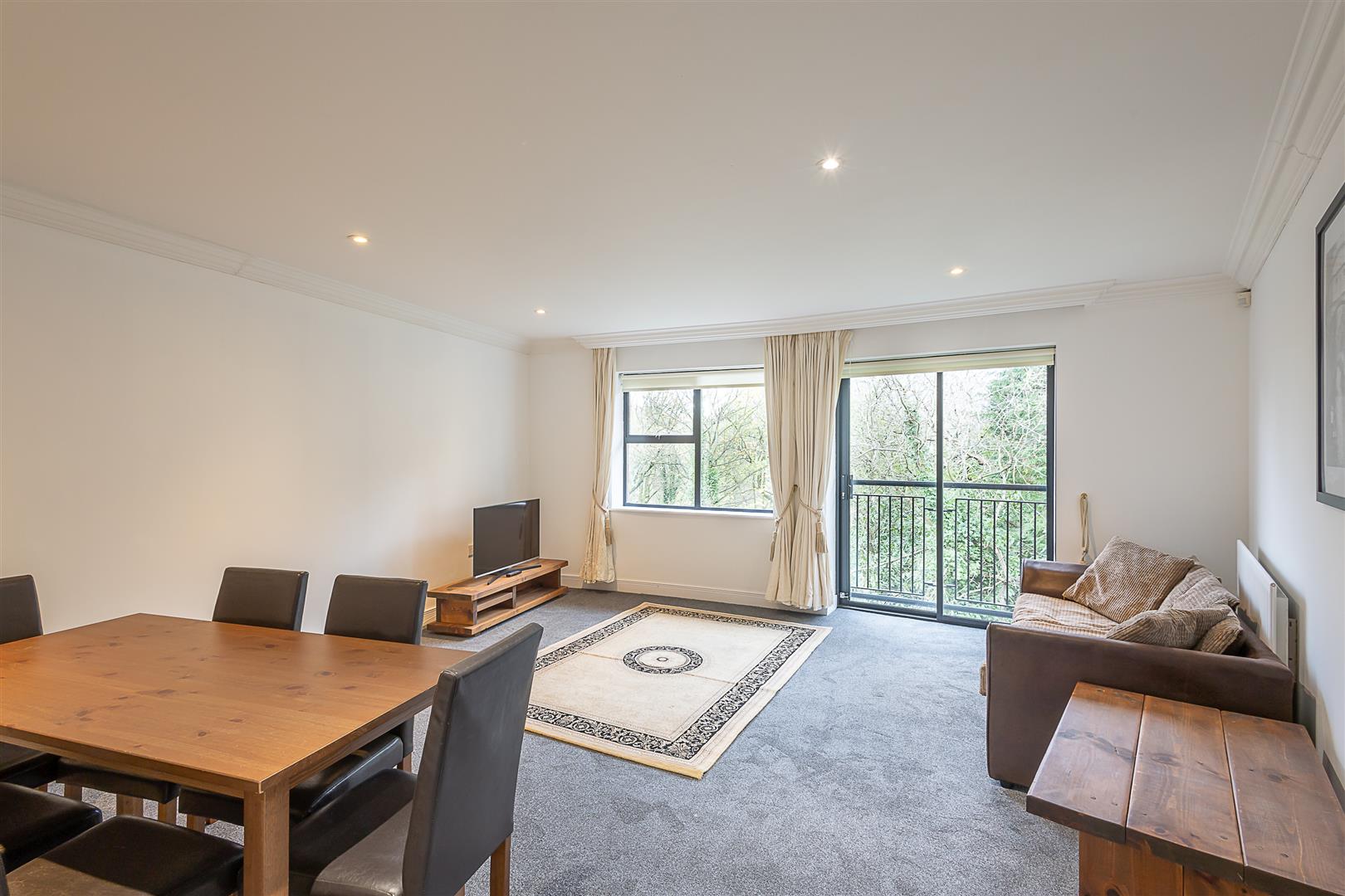 Flat Adderstone Crescent in Newcastle upon Tyne